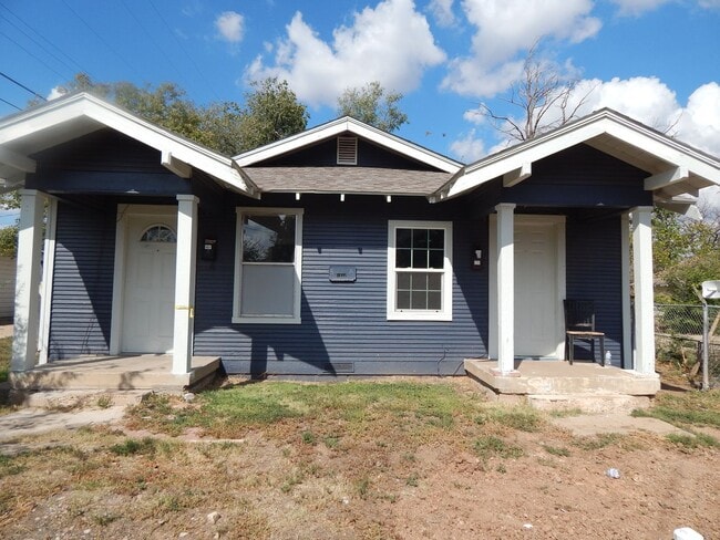 Photo - 3210 SW 4th Ave Unit 3210 SW 4th #B