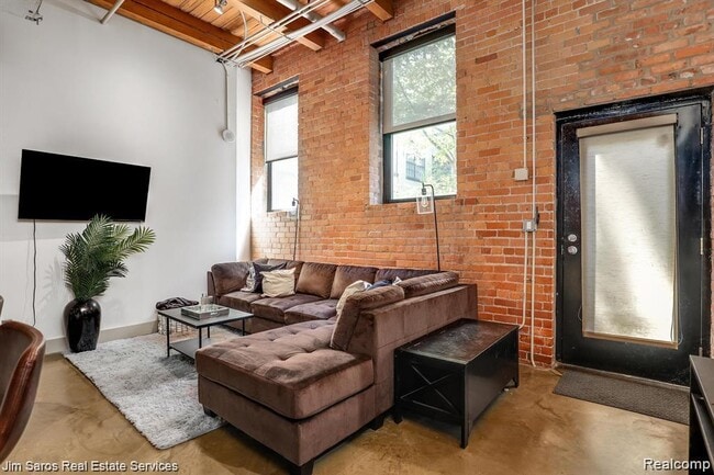 Photo - 6533 E Jefferson Ave Unit 112