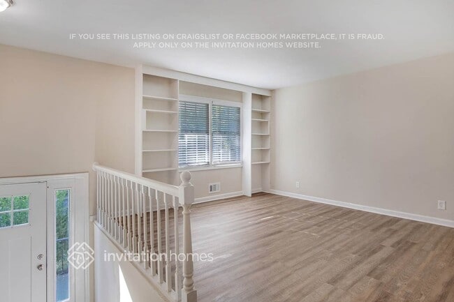 4424 Malibu Dr