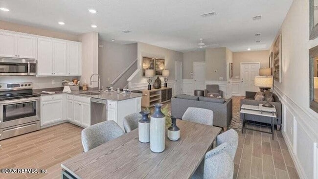 Photo - 1680 Garden Grove Ct