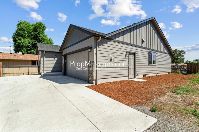 Building Photo - Brand New Home in Salem – 3BR with Central...