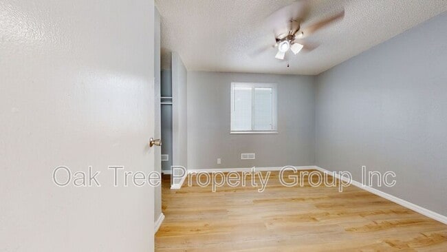 Photo - 2232 Seminary Ave