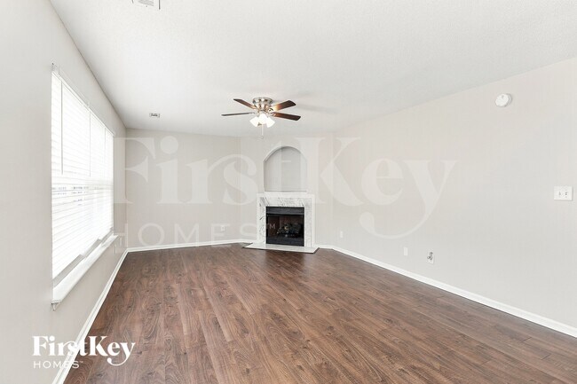 1822 Duke Adam St