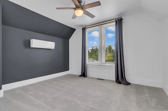 Photo - 1941 Echo St Unit B