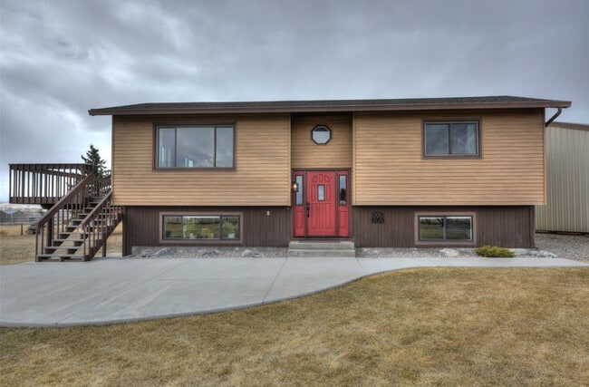 Building Photo - 845 Terrence Rd Rental