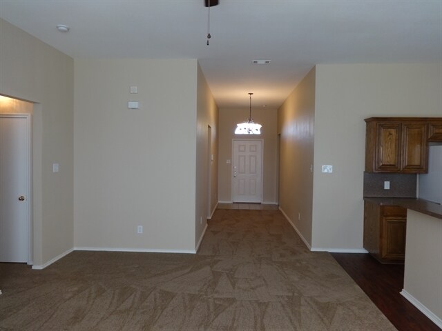 Photo - 894 Peaceful Trail