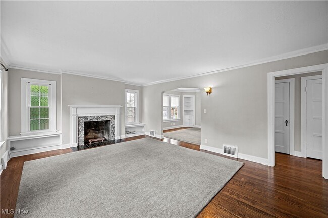 Photo - 3595 Glencairn Rd Unit up