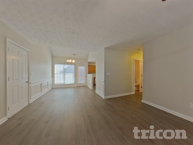 Photo - 9765 Moss Pointe Path