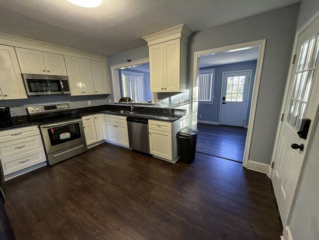 Photo - 25 W Sunset Rd