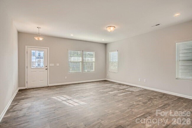 170 Fairfield Dr