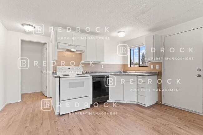 Photo - 2904 N Stone St