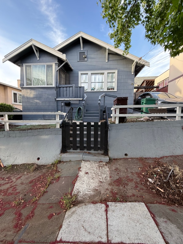 Building Photo - 4630 Melrose Ave Rental
