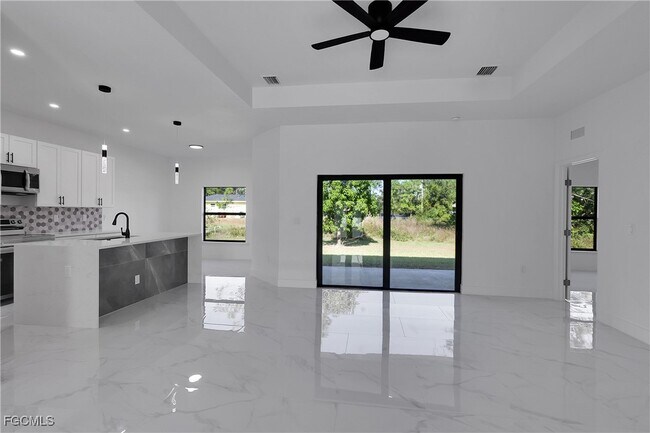 Photo - 2810 44th St SW