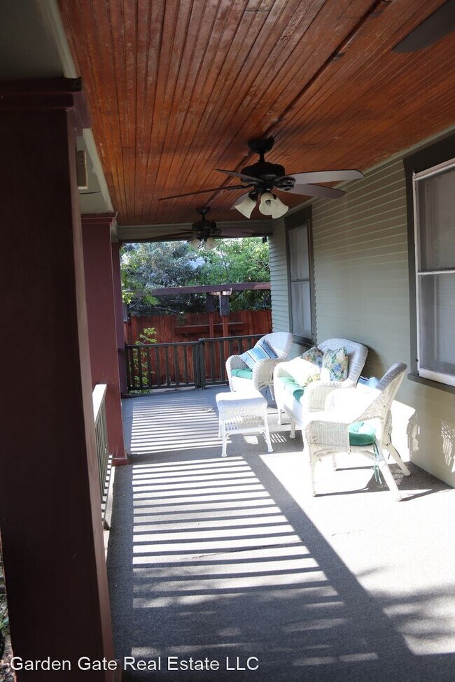 2 br, 1 bath House Big Tree Bungalow 302... House Rental in Casper