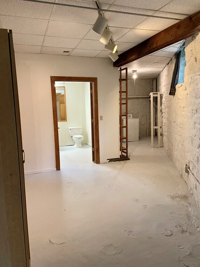 Laundry & Bathroom, long-view - 400 19th Ave S Unit Lg 1 BR apt Util Included