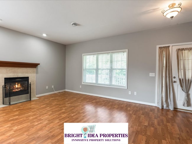 Photo - 5948 Oakgreen Ave N