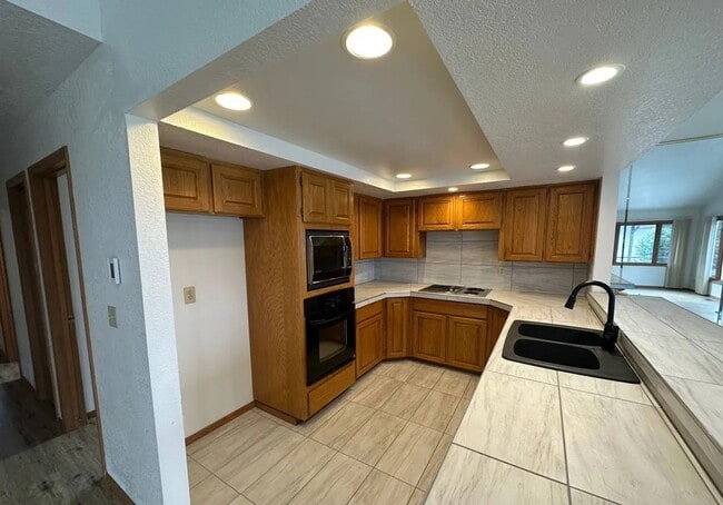 Photo - 2 Bed / 2 Bath Home with Lake Views Clubhouse – Hayden Lake