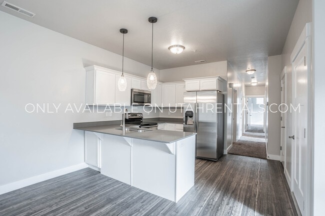 Photo - 71 W Silver Springs Dr
