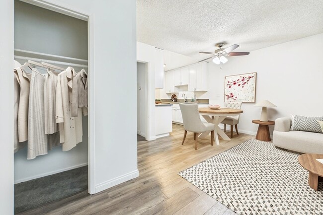 Photo - Buffalo Sherman Oaks Apartments