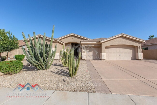 Building Photo - 13458 W Coronado Rd