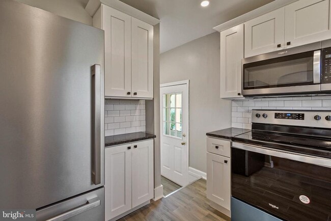 Photo - 115 Locust St