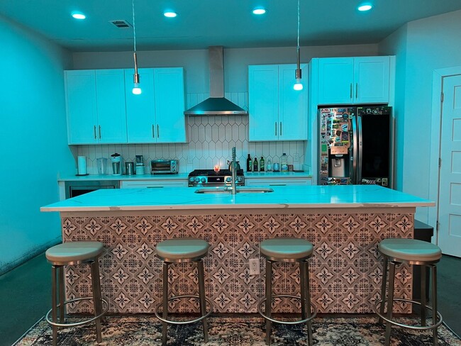 Photo - 1339 Hendricks Ave