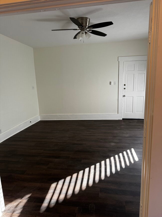 Photo - 111 N Winnetka Ave