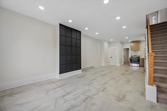 Photo - 4946 Aspen St