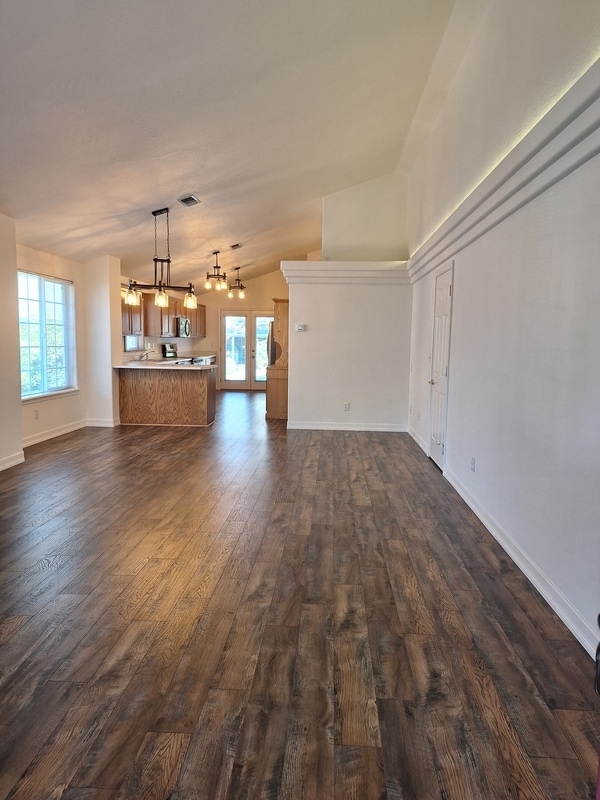 Photo - 3535 Village Dr