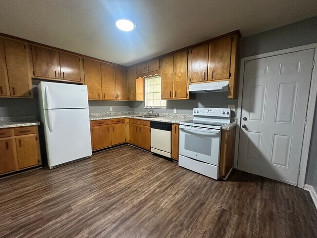 Photo - 1950 Midyette Ct Unit 1B