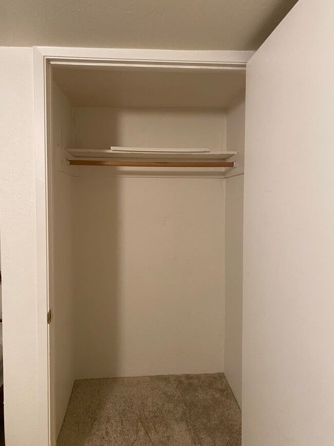 Photo - Lewis & Clark Law Students ONLY Unit Room 4