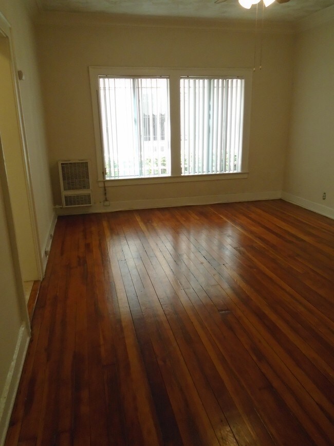 Photo - Sutton Place Apartments