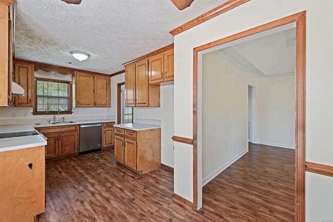 727 Sweet Ridge Rd