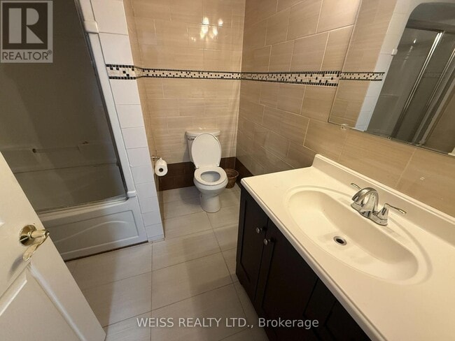 Photo - 4063 Ellesmere Rd