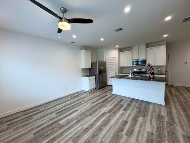 Photo - 2824 Lisburn Ter Ln