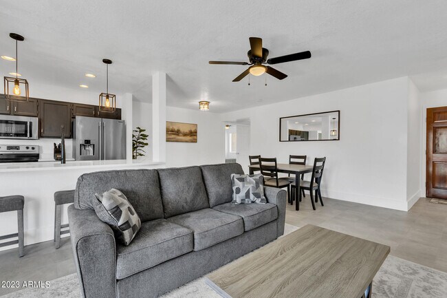 9270 E Mission Ln Unit 219