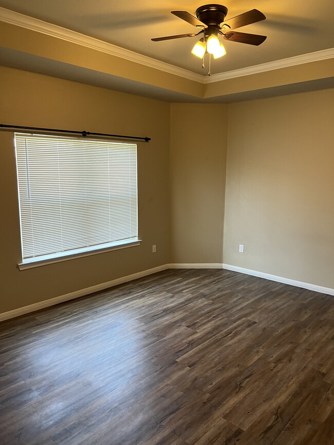 Photo - 270 Gatling St
