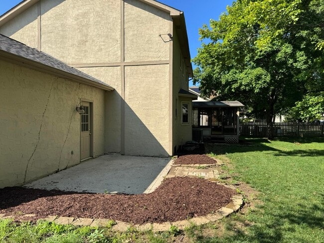 Photo - 2128 Stowbridge Rd