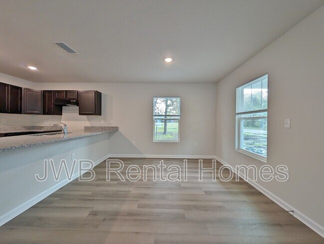 Photo - 1163 W 3rd St