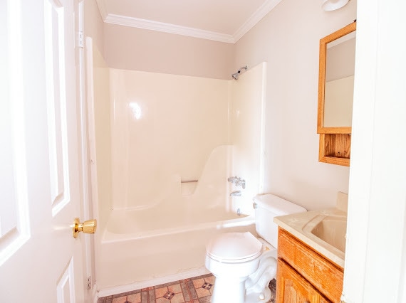 Photo - 3008 Fairbanks Ave SW