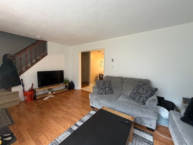 Photo - 14 Clifford St Unit A6