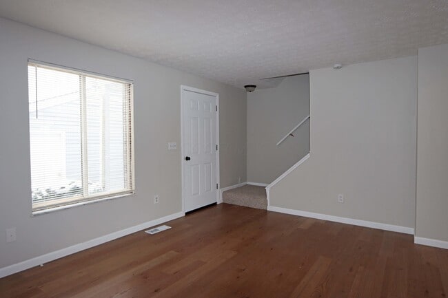 Photo - 5740 Vestry Ct