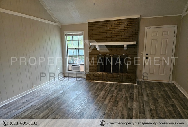 Photo - 4746 Satinwood Rd