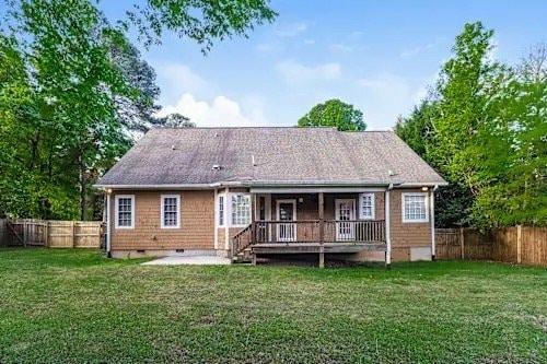 Building Photo - 253 Chuckwood Rd