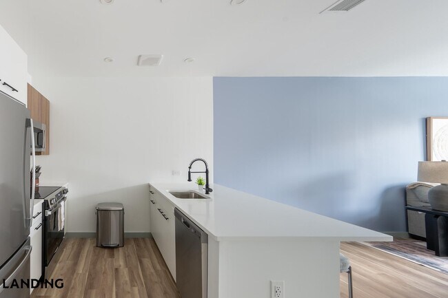 Photo - 39 Railroad Ave Unidad 327