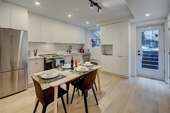 Photo - 2320 Rue Sainte-Catherine E Unité SI ID1543095P