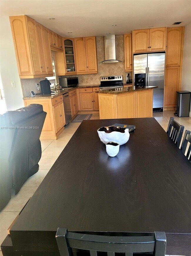 560 Westwood Lane, Weston, FL 33326 4 BR... Rental House Rental in