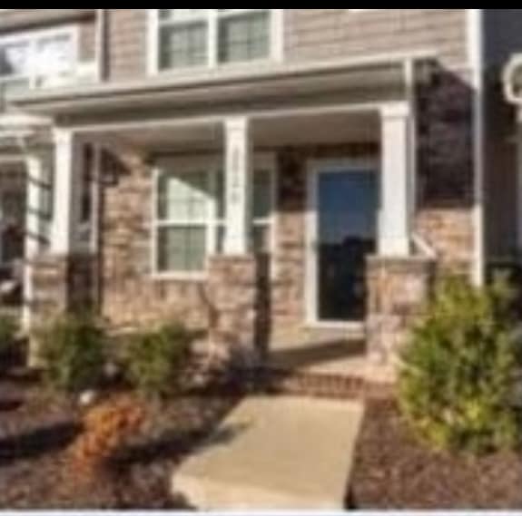 Building Photo - 2026 Hickory Brook Dr Rental