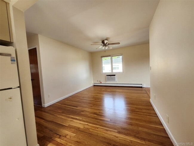 Photo - 33 Graywood Rd