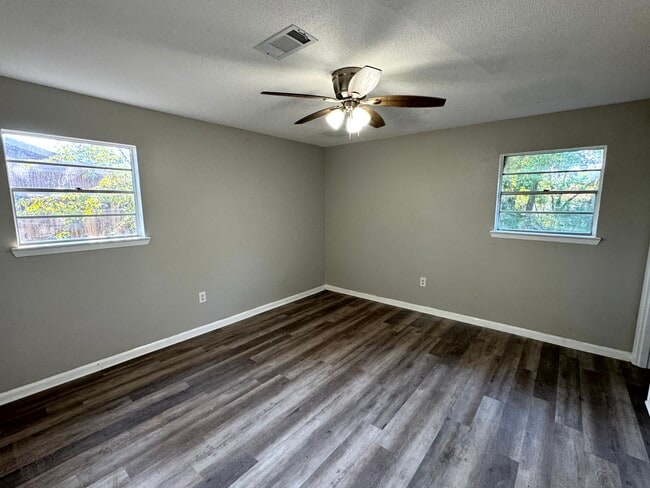 Photo - 12311 Dedeaux Rd